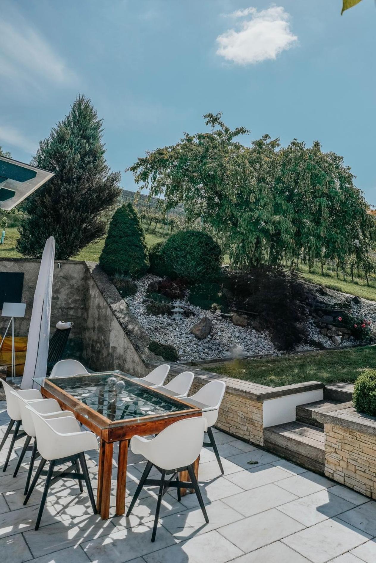 Weingut Holler Chalet Weingarten Spielfeld Ngoại thất bức ảnh